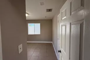 400 Metcalf Ct, West Palm Beach, FL 33407 - Photo 16