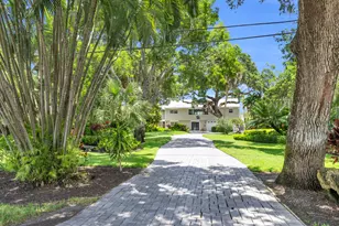 376 Live Oak Dr, Vero Beach, FL 32963 - Photo 38