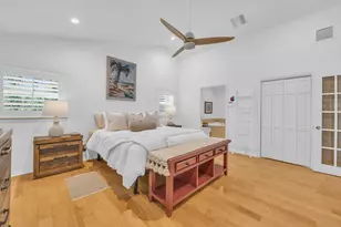 376 Live Oak Dr, Vero Beach, FL 32963 - Photo 12