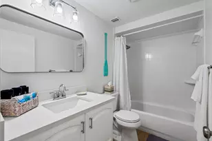 615 Club Dr, Palm Beach Gardens, FL 33418 - Photo 18