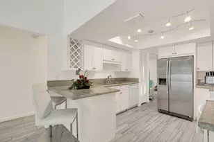 3824 SE Fairway E, Stuart, FL 34997 - Photo 18