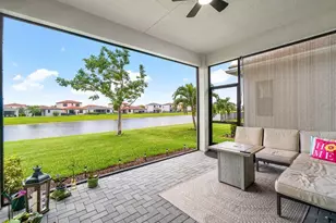 16070 Key Biscayne Ln, The Acreage, FL 33470 - Photo 2