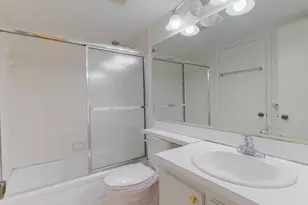 318 Pine Ridge Cir, Greenacres, FL 33463 - Photo 16