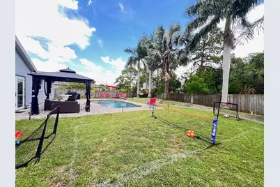 970 SW Versailles Avenue, Port Saint Lucie, FL 34953 - Photo 8