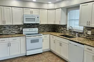 1437 Princeton Ln, Boynton Beach, FL 33426 - Photo 2