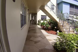 865 Flanders S, Delray Beach, FL 33484 - Photo 2