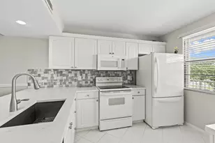 6073 Balboa Cir, Boca Raton, FL 33433 - Photo 6