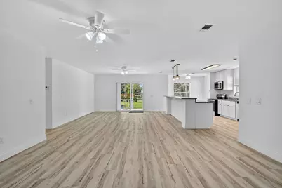 2205 S 33rd S Street, Fort Pierce, FL 34947 - Photo 6