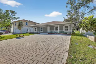 2206 S 34th St, Fort Pierce, FL 34947 - Photo 1