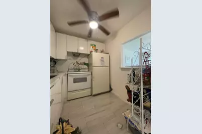 49 Mansfield B, Boca Raton, FL 33434 - Photo 8