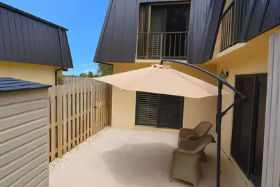 2407 Waterside Drive, Lake Worth Beach, FL 33461 - Photo 2