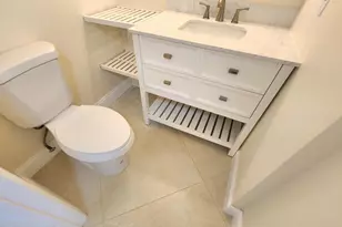 3178 Via Poinciana 402, Lake Worth, FL 33467 - Photo 16