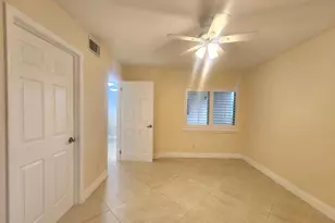 3178 Via Poinciana 402, Lake Worth, FL 33467 - Photo 20