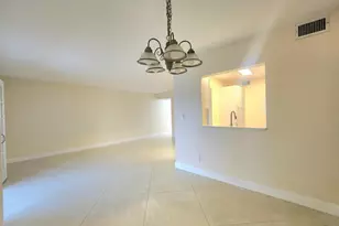 3178 Via Poinciana 402, Lake Worth, FL 33467 - Photo 4