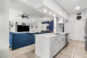 103 Half Moon Cir, Hypoluxo, FL 33462 - Photo 8