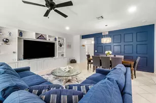 103 Half Moon Cir, Hypoluxo, FL 33462 - Photo 4