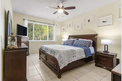 103 Half Moon Circle #E2, Hypoluxo, FL 33462 - Photo 16