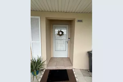 8833 Bella Vista Drive #8833, Boca Raton, FL 33433 - Photo 2