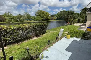 8833 Bella Vista Dr, Boca Raton, FL 33433 - Photo 18