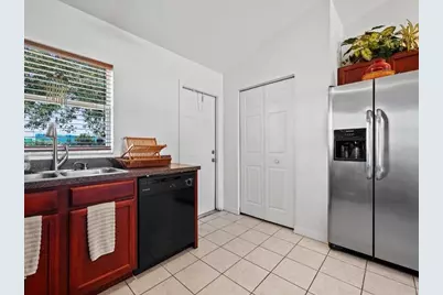 913 SE Forrest Park Drive, Stuart, FL 34994 - Photo 8