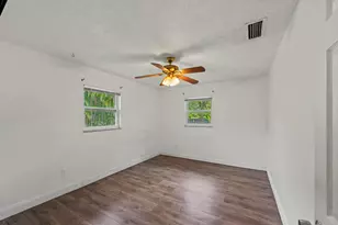 106 NW Broadview St, Port Saint Lucie, FL 34983 - Photo 24