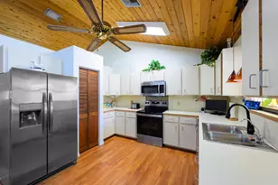 9291 SE Duncan St, Hobe Sound, FL 33455 - Photo 8