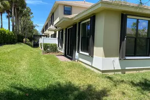 10031 W Villa Cir, Vero Beach, FL 32966 - Photo 2