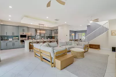 5021 Grandiflora Road, Palm Beach Gardens, FL 33418 - Photo 12