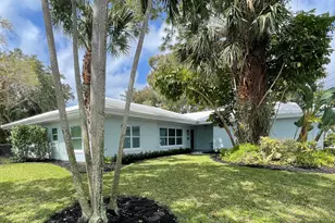 299 NW 10th Ct, Boca Raton, FL 33486 - Photo 4