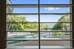 49 W High Point Rd, Sewalls Point, FL 34996 - Photo 32