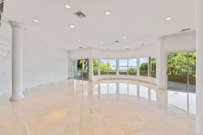 49 W High Point Road, Sewalls Point, FL 34996 - Photo 14