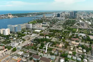 445 Lilac Ct, West Palm Beach, FL 33407 - Photo 18