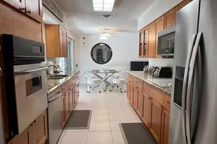 1260 Manor Dr, Riviera Beach, FL 33404 - Photo 10