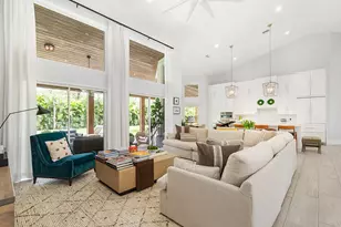 8852 154 Ct N, Palm Beach Gardens, FL 33418 - Photo 6