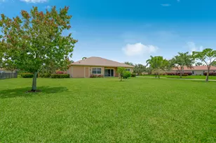 7422 SE Belle Maison Dr, Stuart, FL 34997 - Photo 4