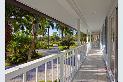 13395 Running Water Road, Palm Beach Gardens, FL 33418 - Photo 6