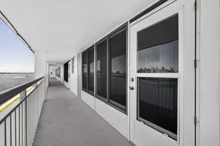 100 Shore Ct, North Palm Beach, FL 33408 - Photo 2