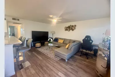 209 Brighton E, Boca Raton, FL 33434 - Photo 8