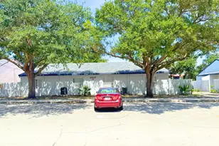 2007 Oleander Blvd, Fort Pierce, FL 34950 - Photo 1