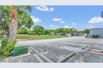 7600 Wiles Road, Coral Springs, FL 33067 - Photo 48