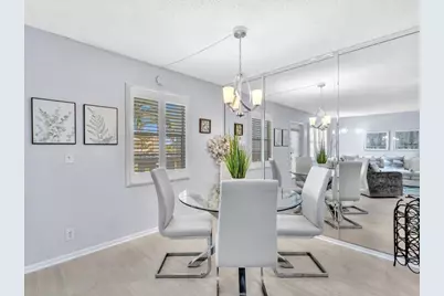 2083 Guildford E, Boca Raton, FL 33434 - Photo 20