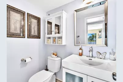 2083 Guildford E, Boca Raton, FL 33434 - Photo 10