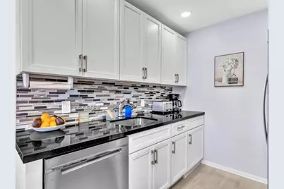 2083 Guildford E, Boca Raton, FL 33434 - Photo 22