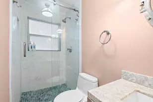 101 NE 11th St, Delray Beach, FL 33444 - Photo 18