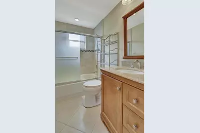 187 Normandy D, Delray Beach, FL 33484 - Photo 20