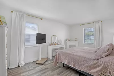 1925 SW Idaho Lane, Port Saint Lucie, FL 34984 - Photo 16