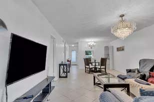 857 Worcester B Ln, Lake Worth, FL 33467 - Photo 4