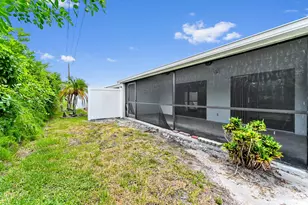 2641 Gately Dr W, West Palm Beach, FL 33415 - Photo 20