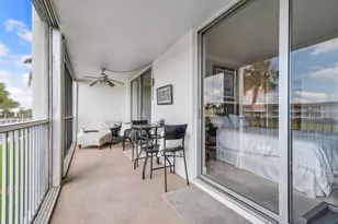 100 Paradise Harbour Blvd, North Palm Beach, FL 33408 - Photo 18