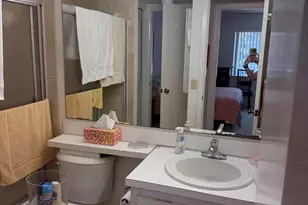 422 Pine Glen Ln, Greenacres, FL 33463 - Photo 6